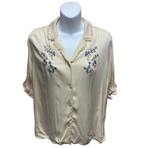 Simple Retro Embroidered Shirt Womens Size Medium Button Down Short Sleeve